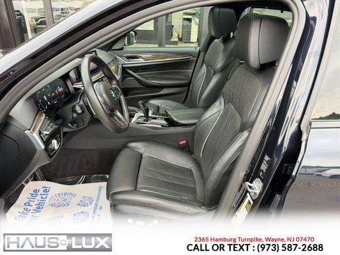 Used 2019 BMW 540i xDrive w/ M Sport Package AWD/4WD image 14