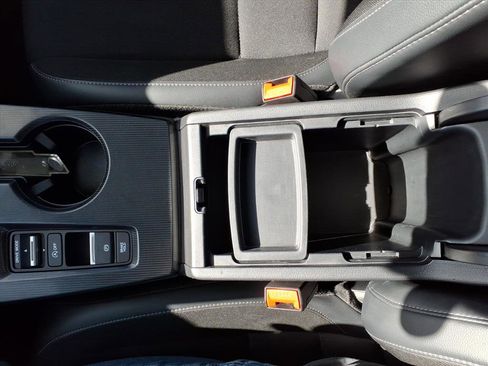 Used 2023 Honda Civic Sport image 15