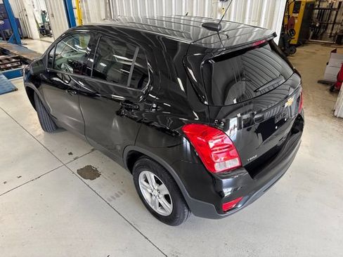 Used 2019 Chevrolet Trax LS w/ Tint and Cruise Package FWD image 6