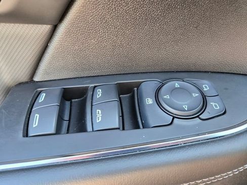 Used 2024 Buick Envision Preferred AWD/4WD image 36