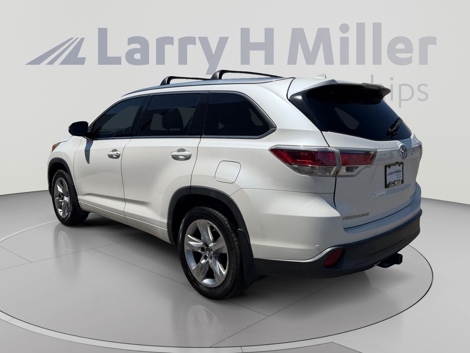 Used 2016 Toyota Highlander Limited AWD/4WD image 3