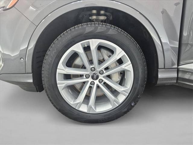 Used 2025 Audi Q7 3.0T Premium Plus AWD/4WD image 28