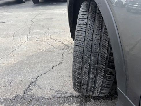 Used 2019 Ford Escape SE image 7