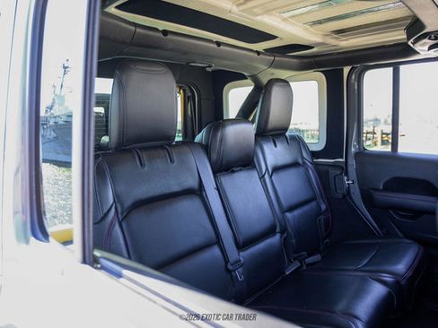 Used 2020 Jeep Wrangler Unlimited Rubicon AWD/4WD image 60