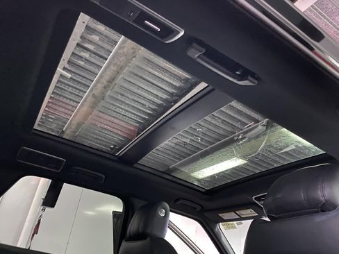 Used 2014 Land Rover Range Rover Sport HSE image 13