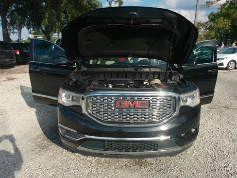 Used 2019 GMC Acadia Denali w/ Technology Package FWD image 50