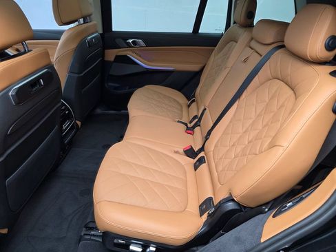 Certified 2024 BMW X7 xDrive40i AWD/4WD image 13