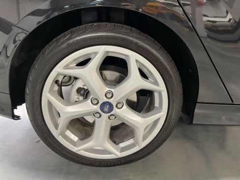 Used 2013 Ford Focus ST FWD image 20