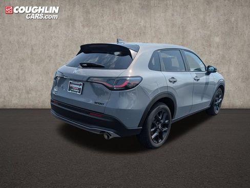 Used 2025 Honda HR-V Sport image 7