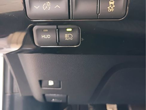 Used 2017 Toyota Prius Three w/ Advanced Technology Package FWD image 35