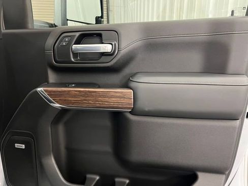 Used 2023 Chevrolet Silverado 2500 High Country w/ Technology Package image 20