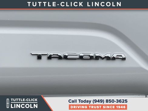 Used 2025 Toyota Tacoma SR5 AWD/4WD image 16