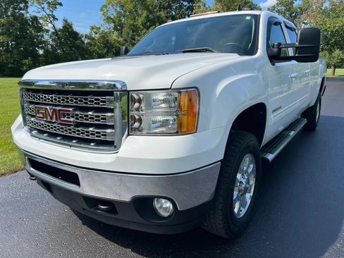 Used 2013 GMC Sierra 3500 SLT w/ SLT Convenience Package AWD/4WD image 1