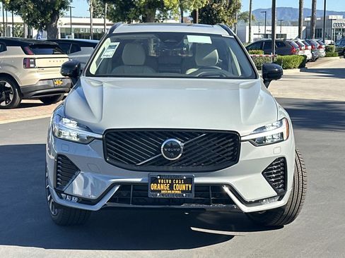 New 2026 Volvo XC60 B5 Ultra w/ Climate Package image 2