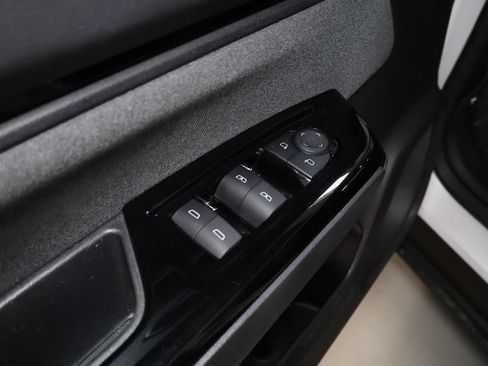 Used 2025 Honda Prologue EX image 13