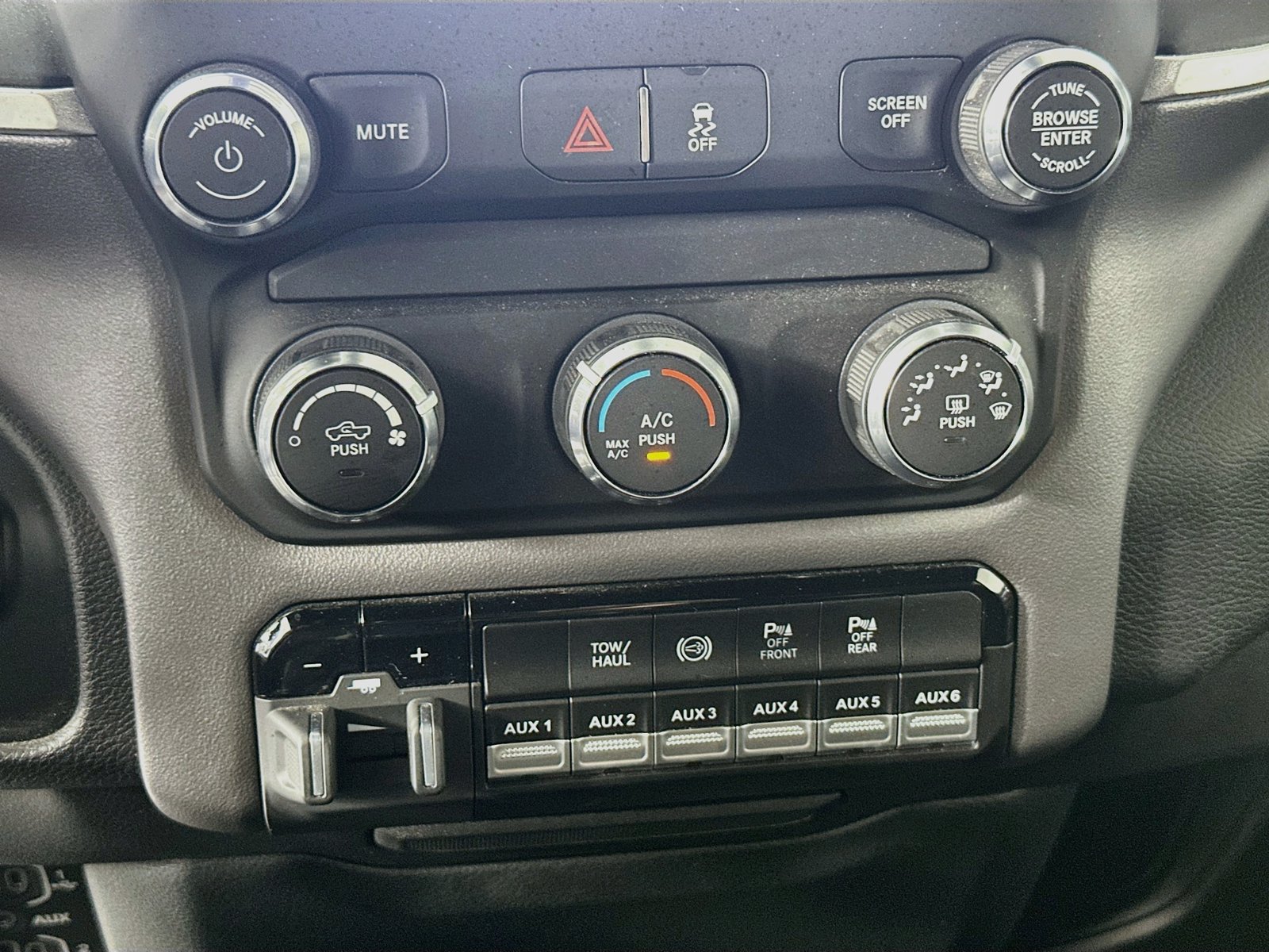 Used 2022 RAM 2500 Big Horn w/ Level A Equipment Group AWD/4WD image 15