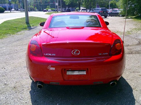 Used 2002 Lexus SC 430 Convertible image 10