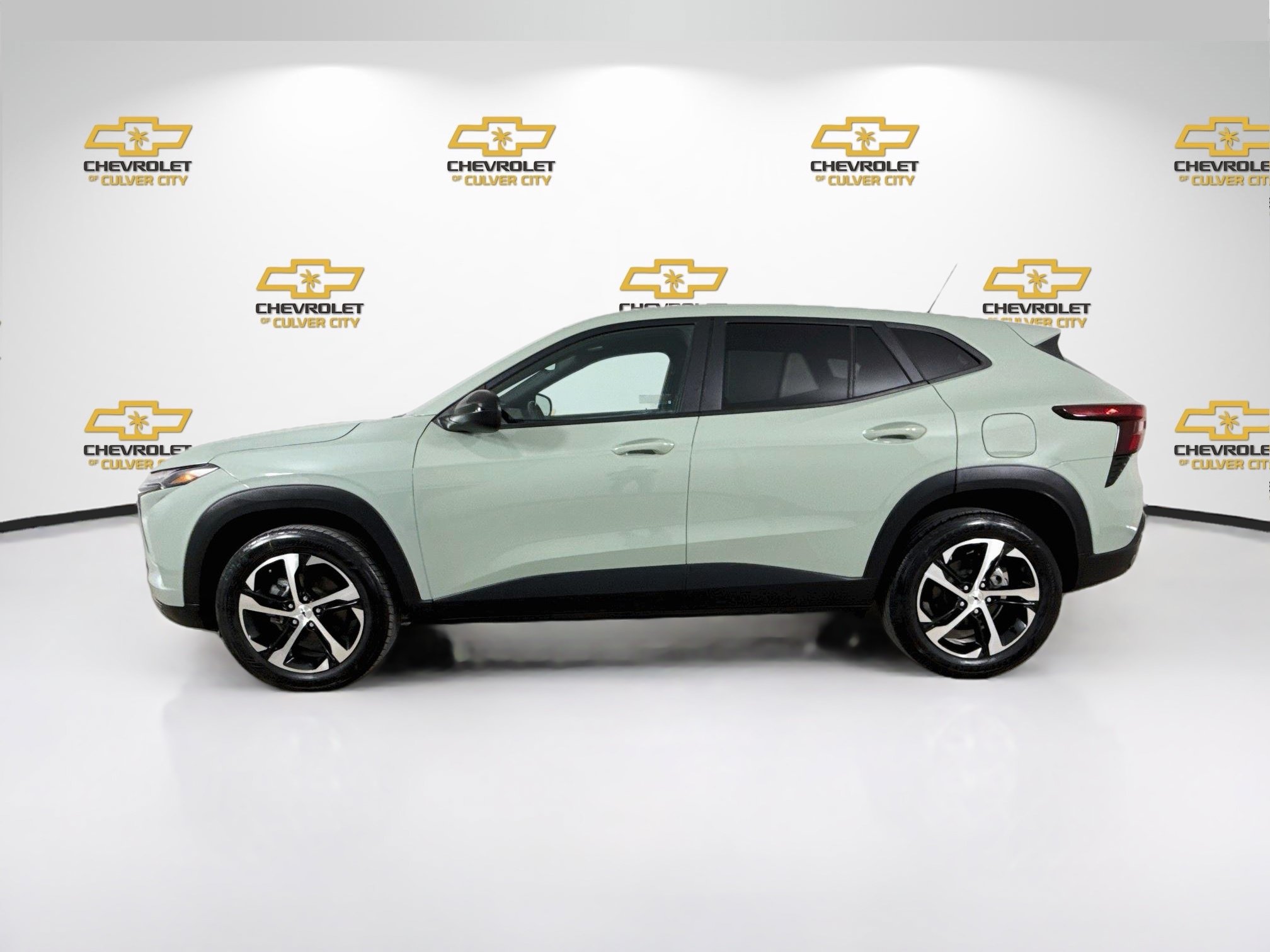 Used 2024 Chevrolet Trax RS FWD image 5