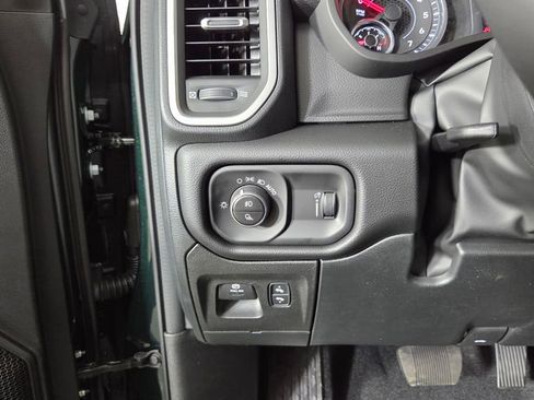 New 2026 RAM 1500 4x4 Crew Cab image 15