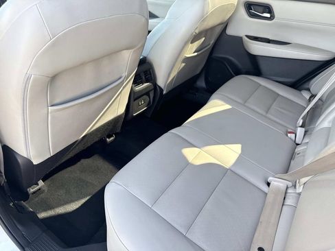 Certified 2022 Nissan Rogue SV w/ SV Premium Package image 16