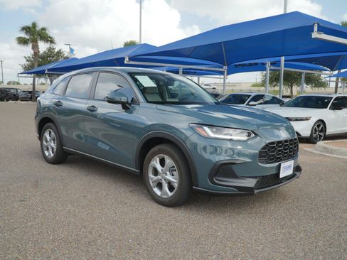 Used 2025 Honda HR-V LX image 3