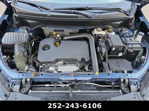 Used 2024 Chevrolet Equinox LS FWD image 37