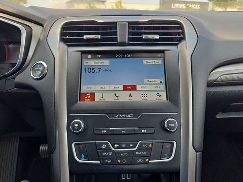 Used 2019 Ford Fusion SE w/ Equipment Group 151A FWD image 26