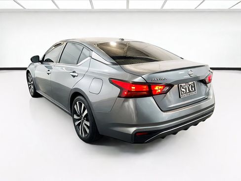 Used 2023 Nissan Altima 2.5 SV FWD image 6