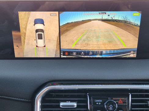 New 2025 Nissan Armada SL image 18