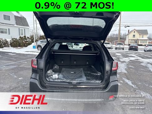 Used 2025 Subaru Outback Premium w/ Popular Package #1A image 10