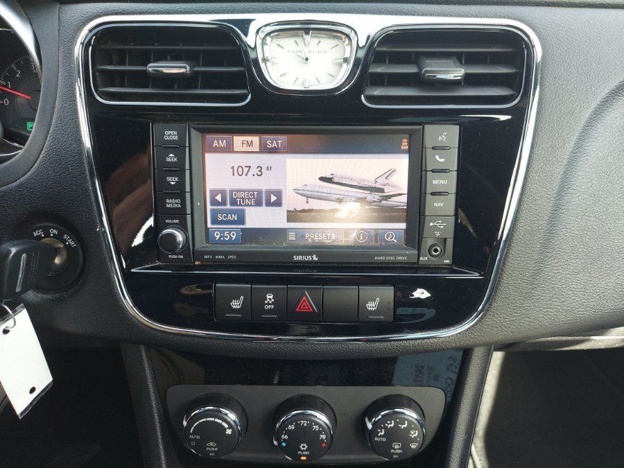 Used 2012 Chrysler 200 S FWD image 13