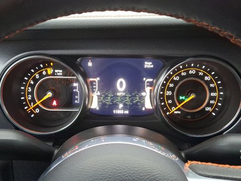 Used 2023 Jeep Gladiator Mojave w/ Cold Weather Group image 20