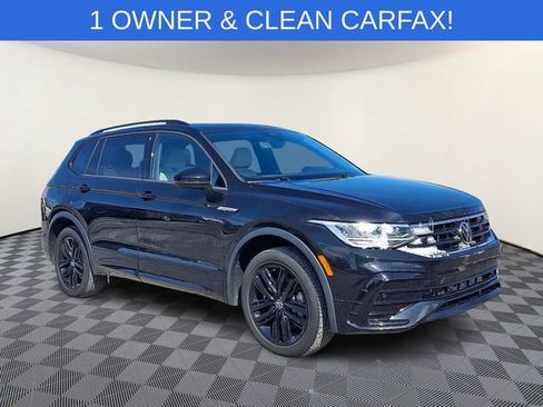 Used 2022 Volkswagen Tiguan SE R-Line image 1