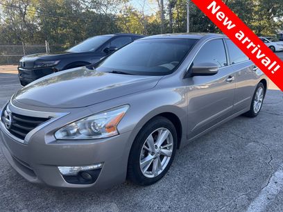 Used 2014 Nissan Altima 2.5 SL w/ Technology Package