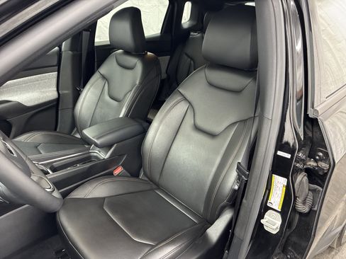 Used 2024 Jeep Compass Latitude AWD/4WD image 14
