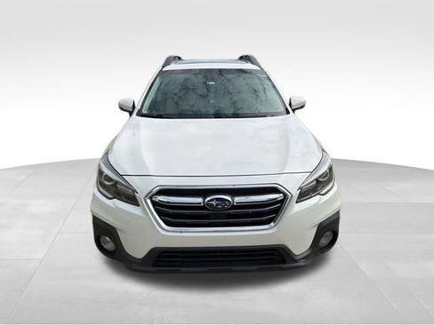 Used 2018 Subaru Outback 3.6R Limited image 9