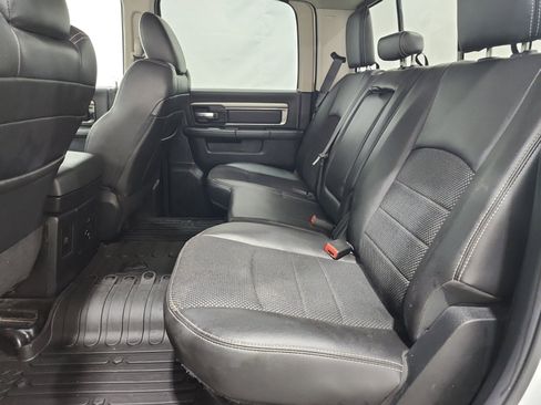 Used 2017 RAM 1500 Sport image 12