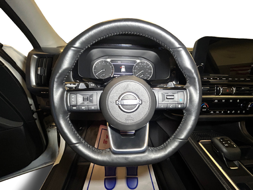 Used 2024 Nissan Pathfinder SL AWD/4WD image 13