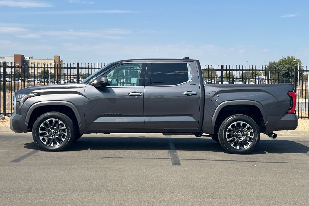 Used 2023 Toyota Tundra Limited AWD/4WD image 9