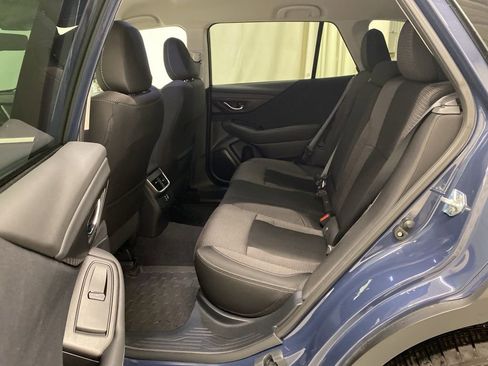 Used 2025 Subaru Outback Premium w/ Popular Package #1A image 16