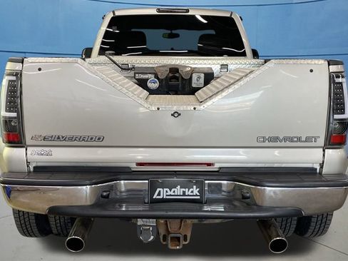 Used 2004 Chevrolet Silverado 3500 LT image 10