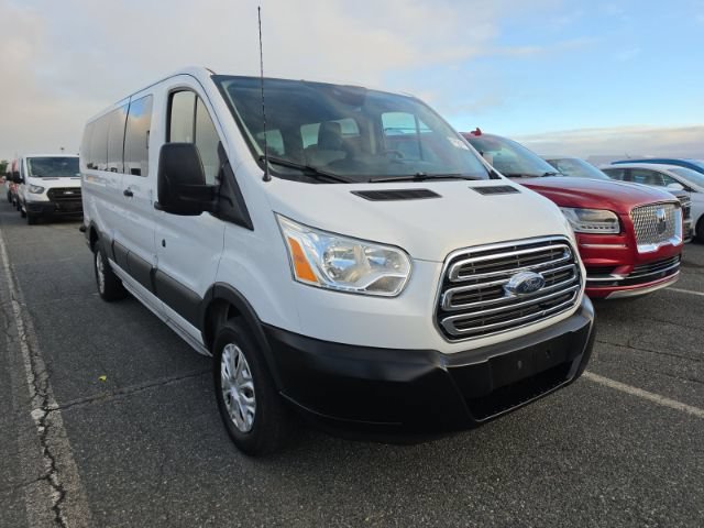 Used 2015 Ford Transit 350 XLT RWD image 3