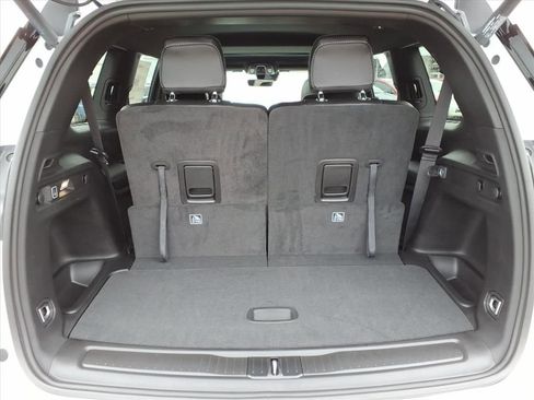 New 2025 Jeep Grand Cherokee L Altitude image 14