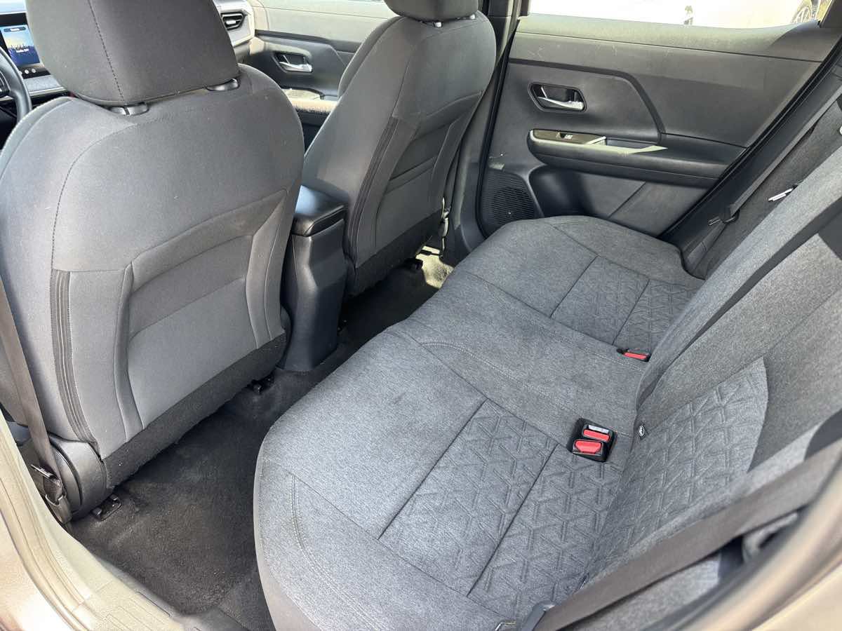 Used 2026 Nissan Kicks SV FWD image 18
