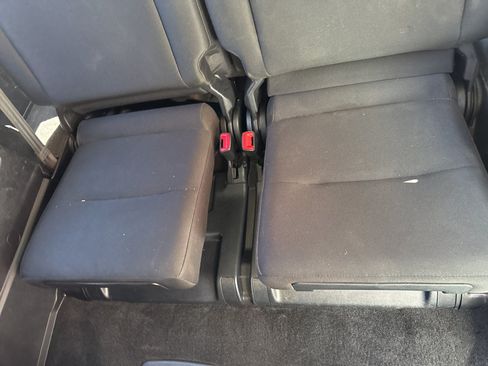Used 2018 Toyota 4Runner SR5 AWD/4WD image 23
