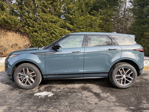 New 2026 Land Rover Range Rover Evoque Dynamic SE image 2
