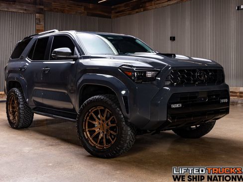 Used 2025 Toyota 4Runner TRD Sport Premium AWD/4WD image 1
