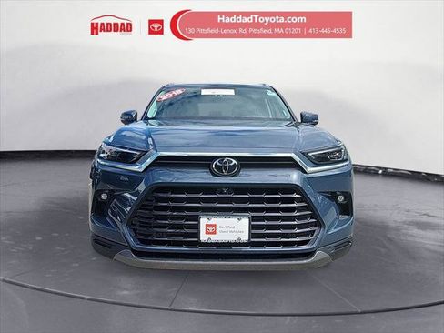 Certified 2024 Toyota Grand Highlander AWD image 8