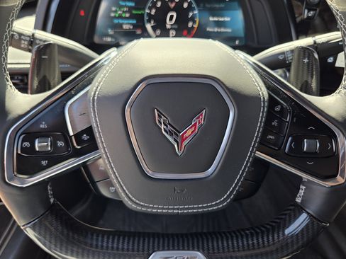 Used 2025 Chevrolet Corvette Z06 RWD image 27