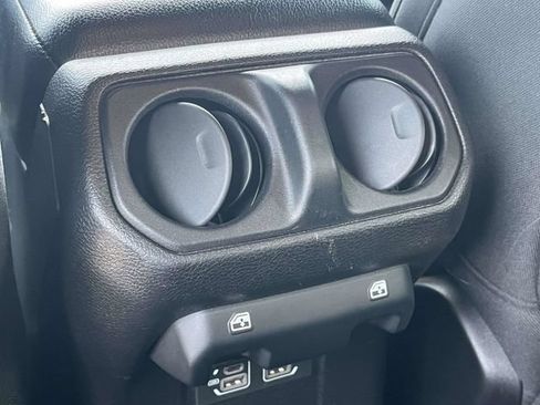 Used 2021 Jeep Gladiator Mojave AWD/4WD image 19